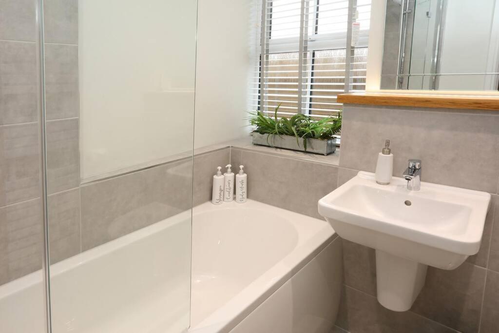 Central Ripon Apartment - View Of The Cathedral! Luaran gambar